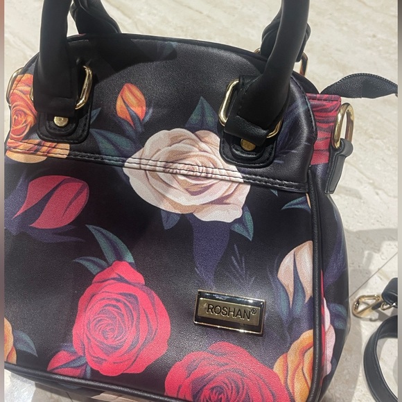 Multipurpose multicolor Roses Classy Clutch - Picture 2 of 4